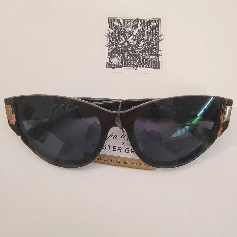 Sofia Vergara x Foster Grant Sunglasses Women Leopard Print Cat‎ Eye LEO V05